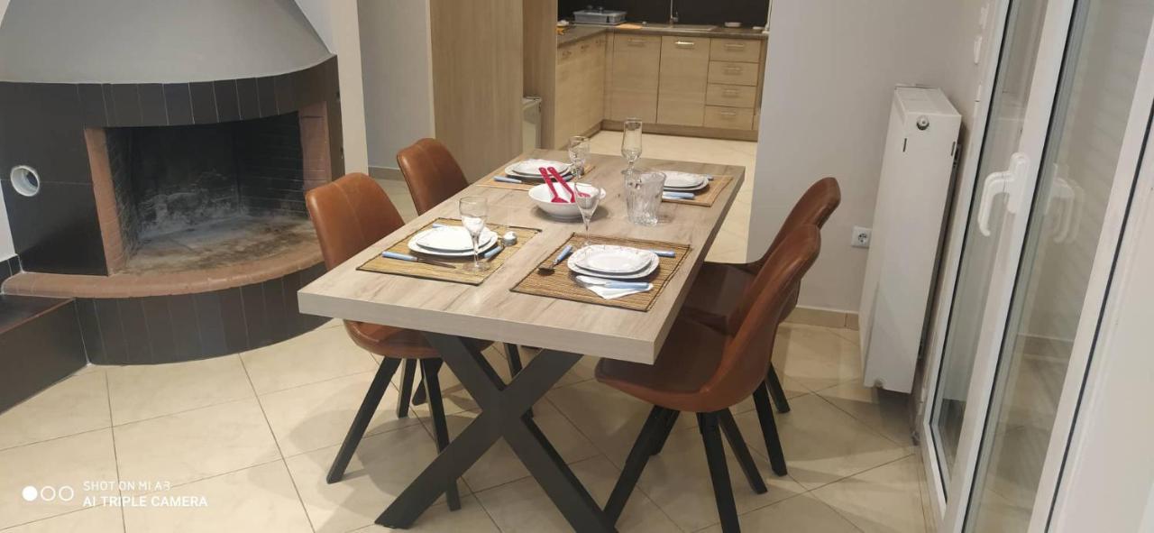 The Genius Apartment 3 Rooms, Α Floor 3 Υπνοδωμάτια, A Όροφος Афіни Екстер'єр фото